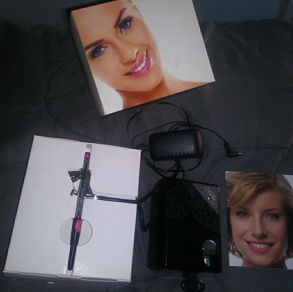 AIRBRUSH MAKEUP SYSTEM